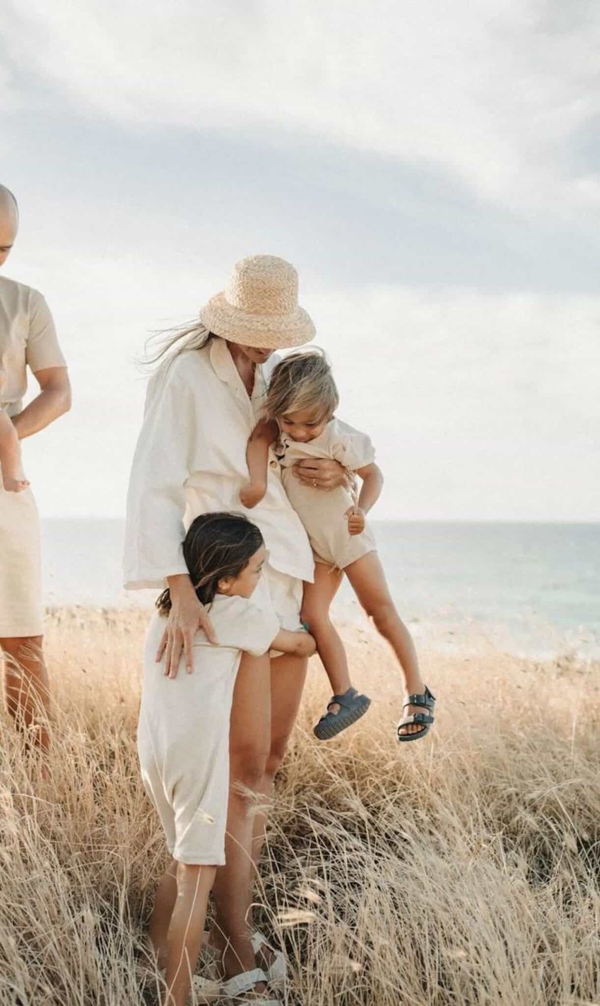 Family Beach Pictures: What to Wear for Perfect Seaside Memories