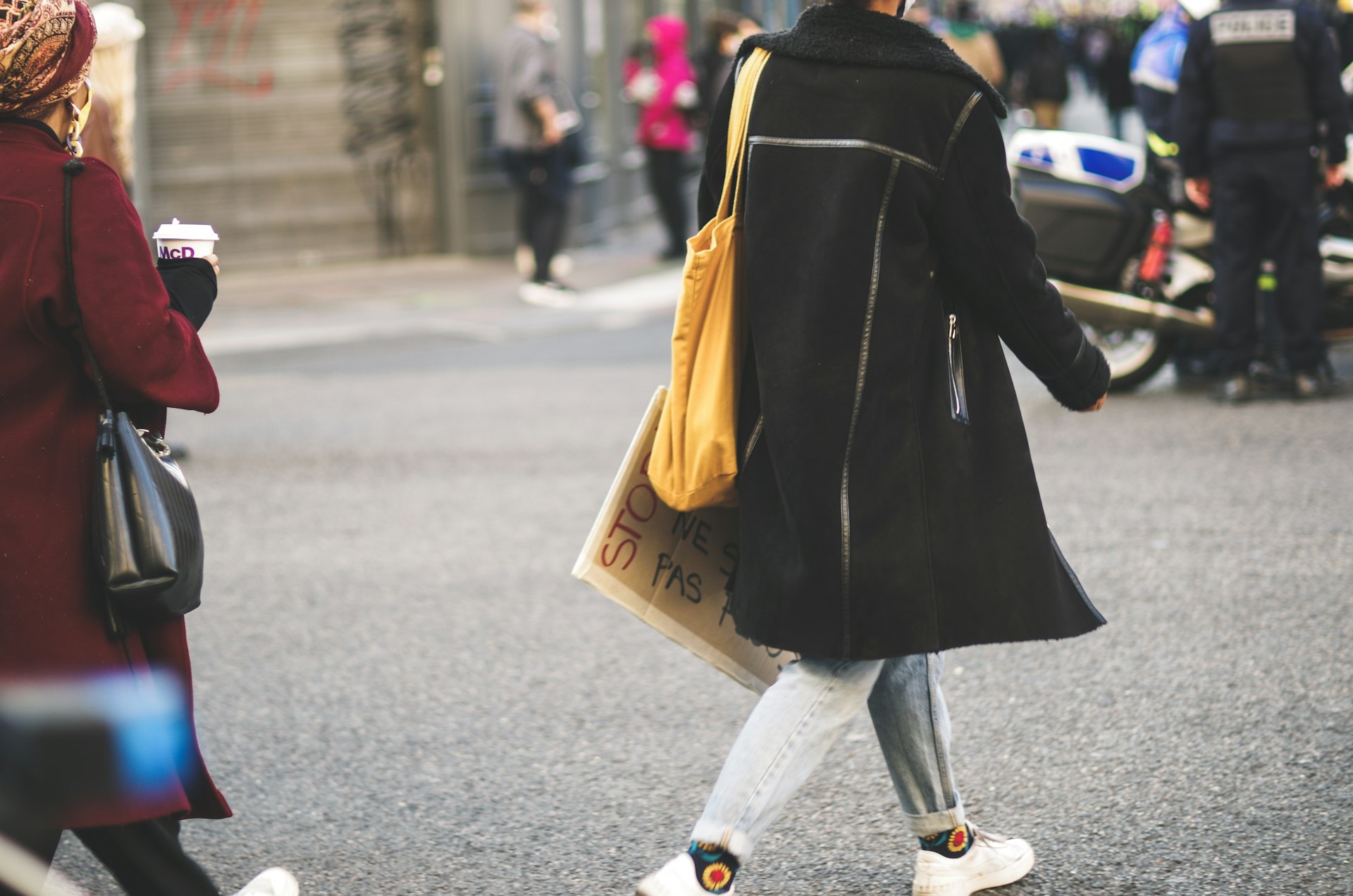 Transform Everyday Living: Embrace the Slow Fashion Movement for a Sustainable Wardrobe
