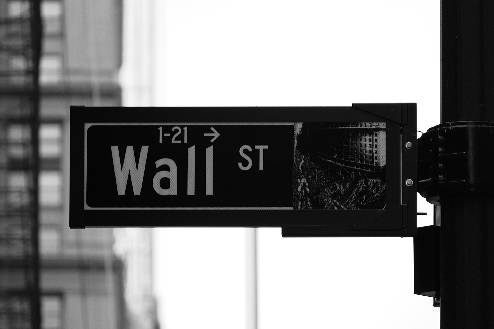 Navigating Private Equity Investment Trends: Strategies, Opportunities, and Market Access in 2025